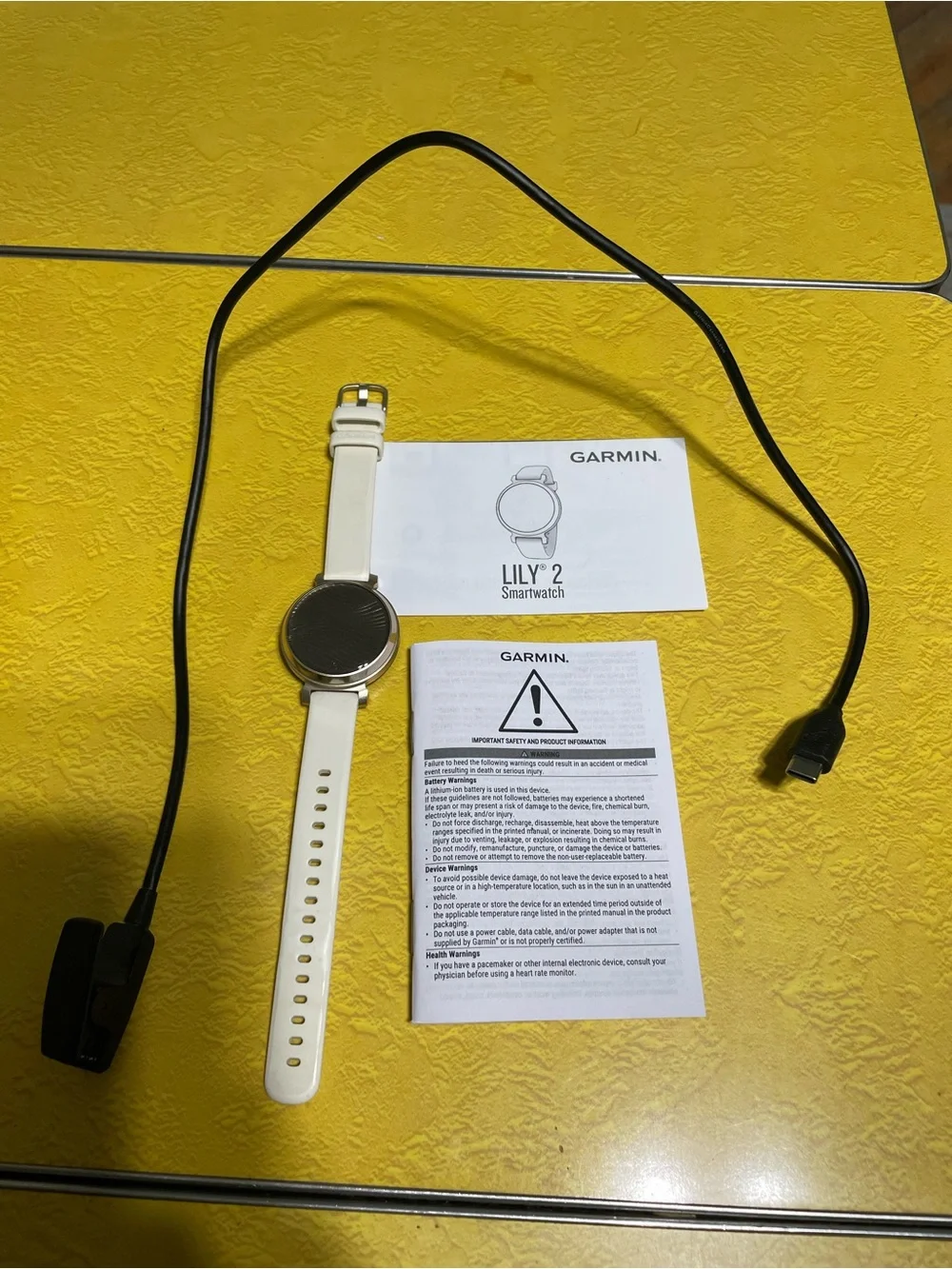 Garmin Lily 2 Smartwatch - Cream and Gold Accent